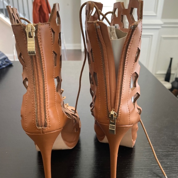 Women Sandals - Picture 7 of 7